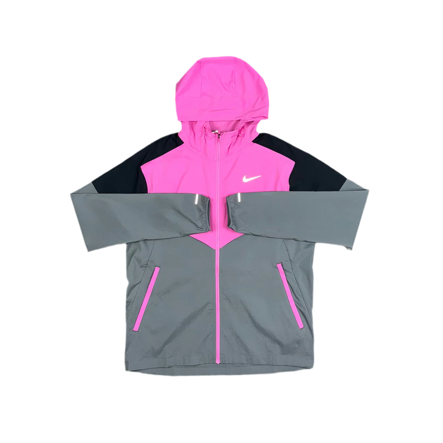 NIKE - PLAYFUL PINK UV WINDRUNNER